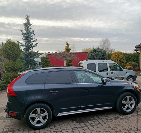 Volvo XC 60 cena 45000 przebieg: 338000, rok produkcji 2011 z Tuszyn małe 436